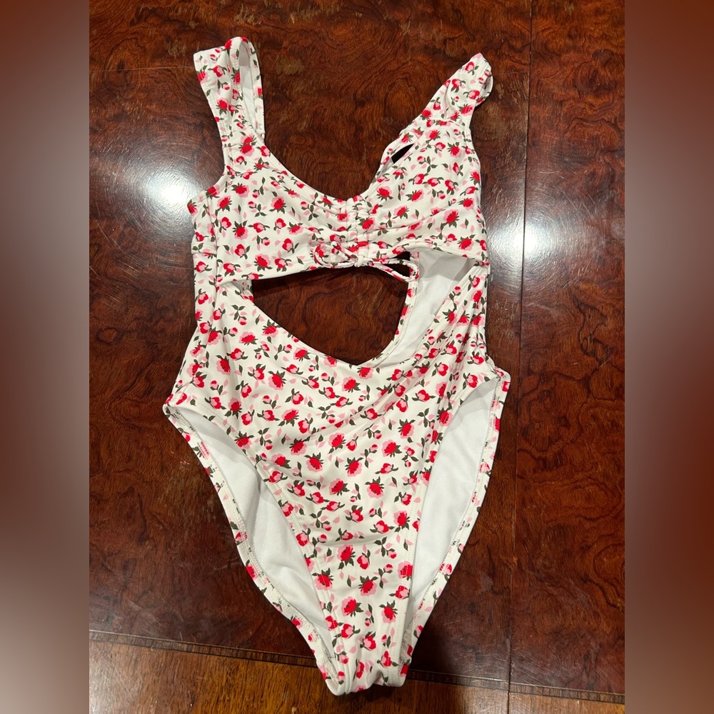 Floral one piece with cutout